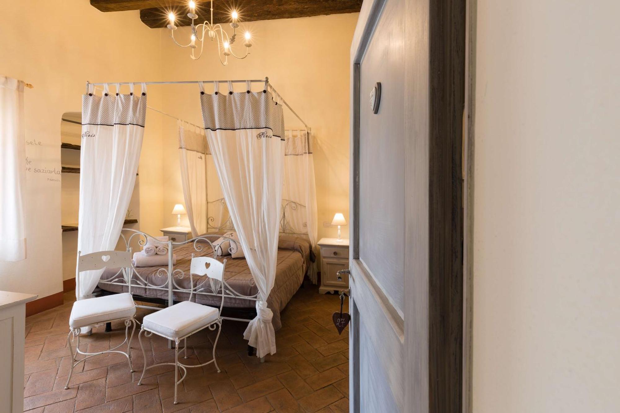 Agriturismo Le Torri Di Porsenna Petrignano Del Lago Екстериор снимка
